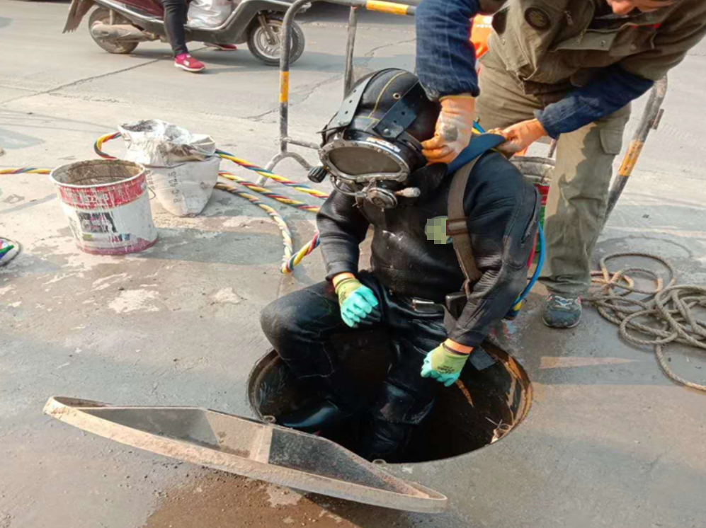 水下安裝、拆除